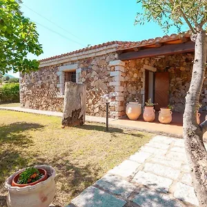 Pettirosso Garden , San Teodoro (Sardinia) Italie