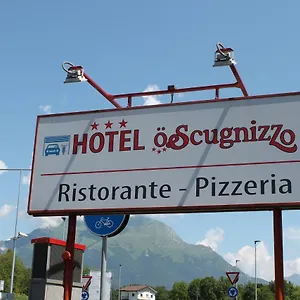 O'scugnizzo 2 3*, Belluno Italie